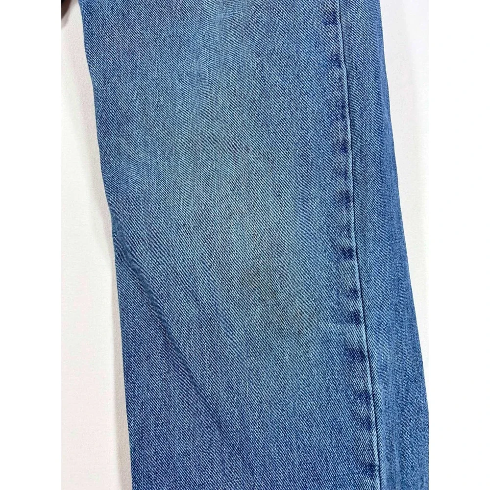 Levis 550 Relaxed Fit Tapered Leg Jeans Mens 33x32 Medium Blue Distressed Denim